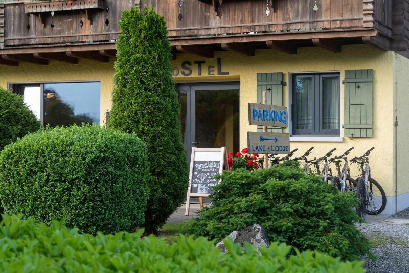 Lake Lodge Hostel image