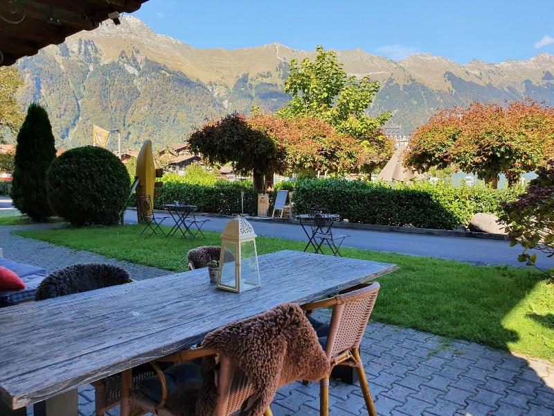 Lake Lodge Hostel image