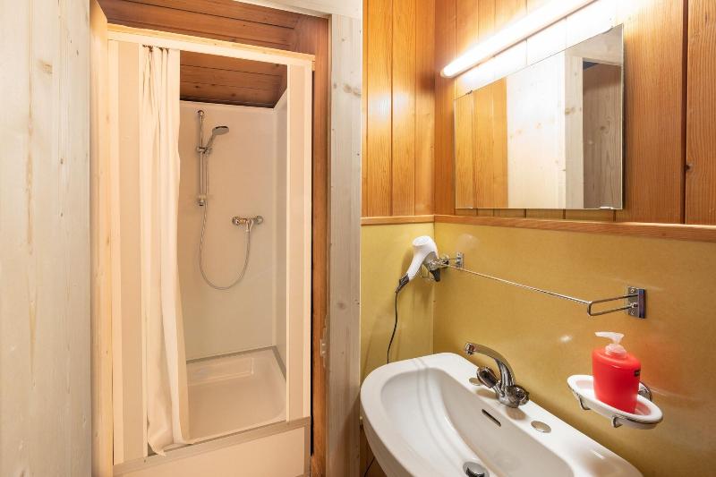 Lake Lodge Hostel image