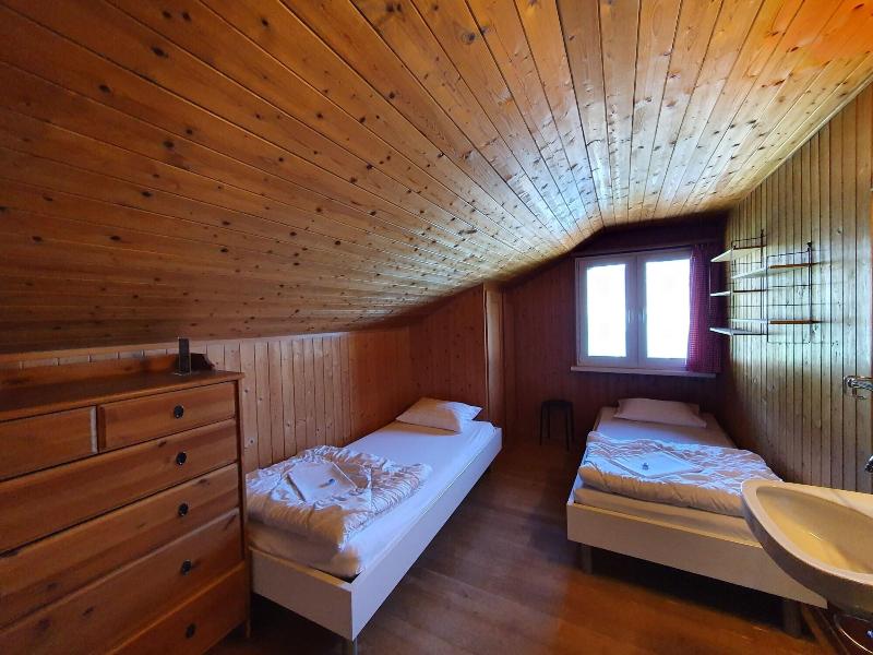 Lake Lodge Hostel image