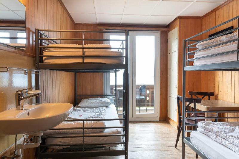 Lake Lodge Hostel image