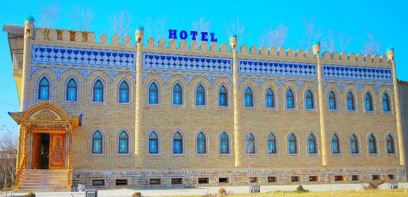 Hotel Hon Saroy — exterior view