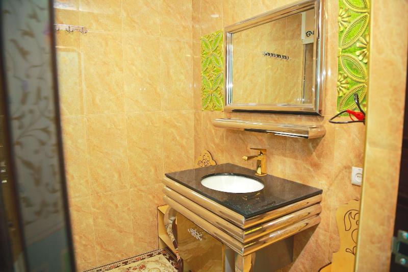 Hotel Hon Saroy image