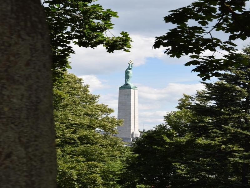 Liberty Airy image