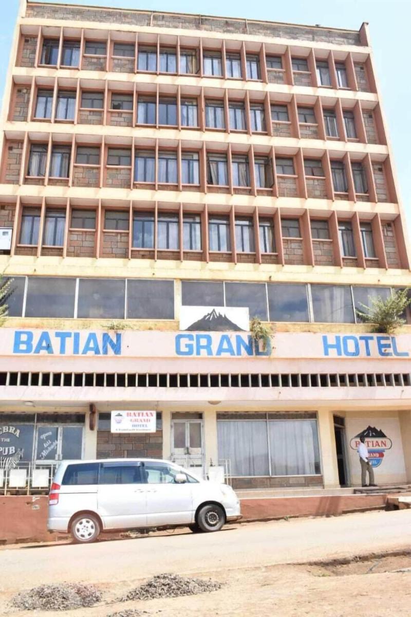 Batian Grand Hotel image