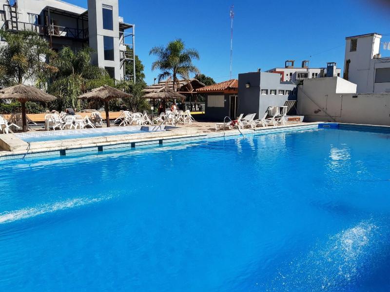 Hotel Presidente — general view