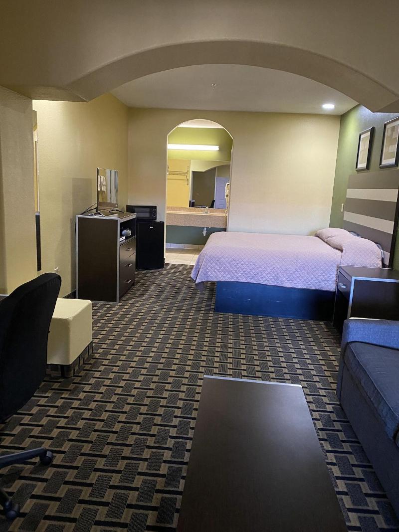 Redwood Suites image