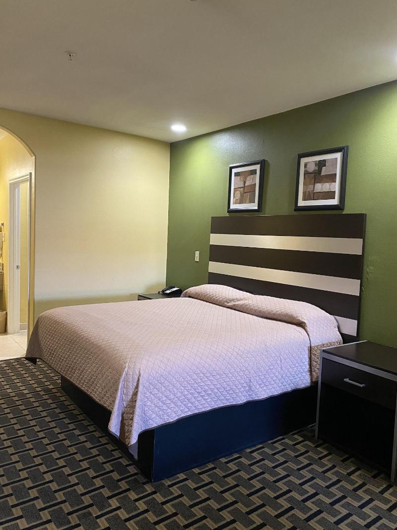 Redwood Suites image