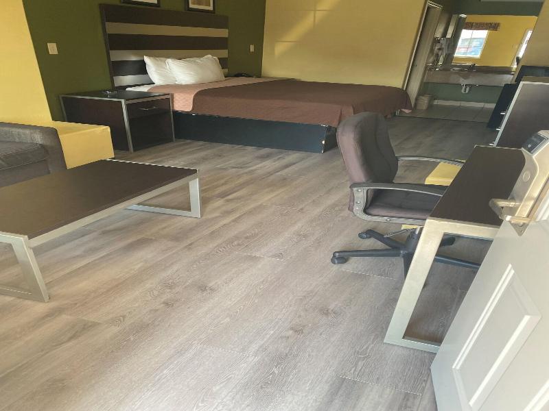 Redwood Suites image