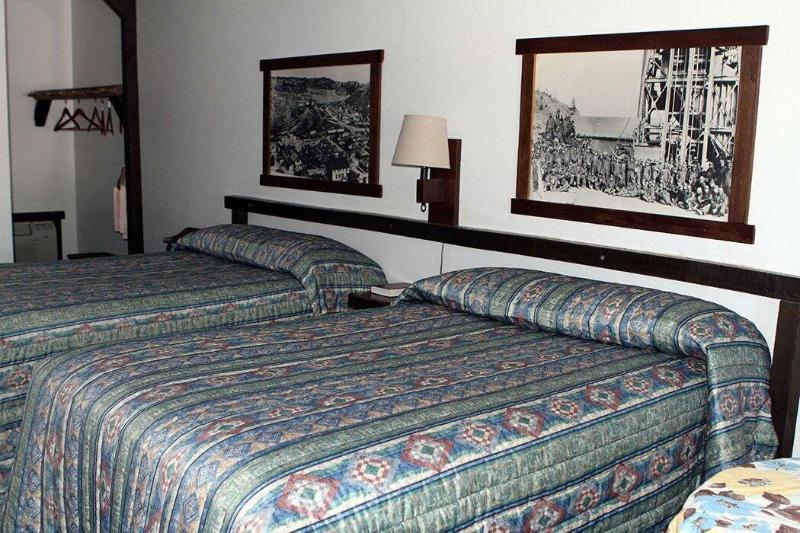 Bunkhouse Motel image