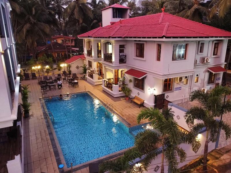 Coastal Suites Apart Hotel image