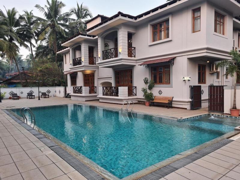 Coastal Suites Apart Hotel image