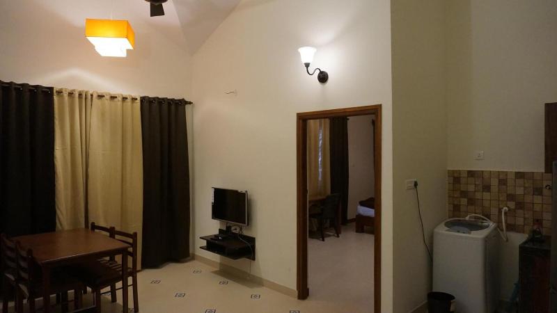 Coastal Suites Apart Hotel image