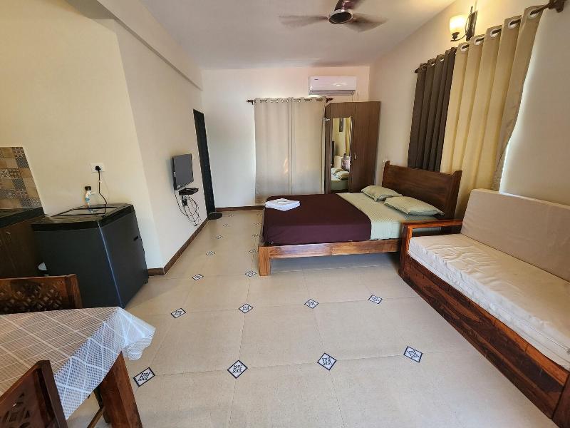Coastal Suites Apart Hotel image