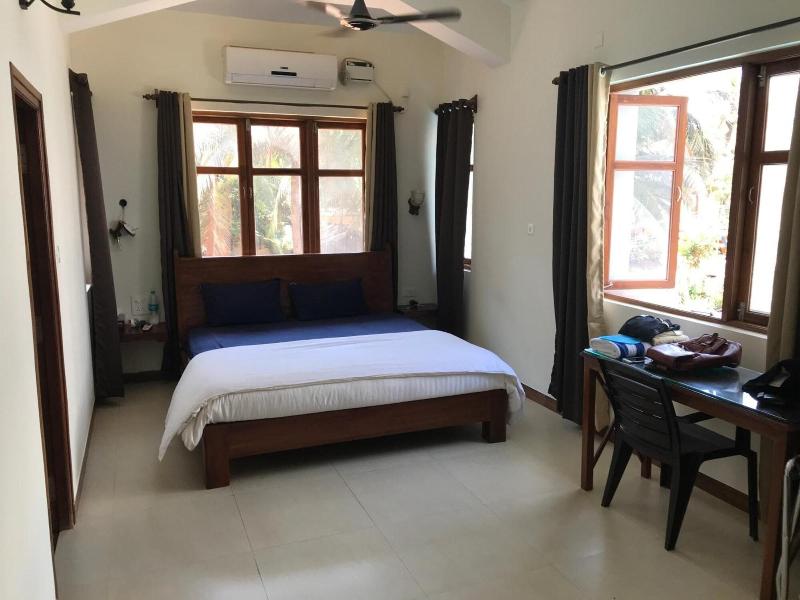 Coastal Suites Apart Hotel image