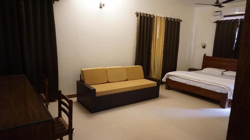 Coastal Suites Apart Hotel image