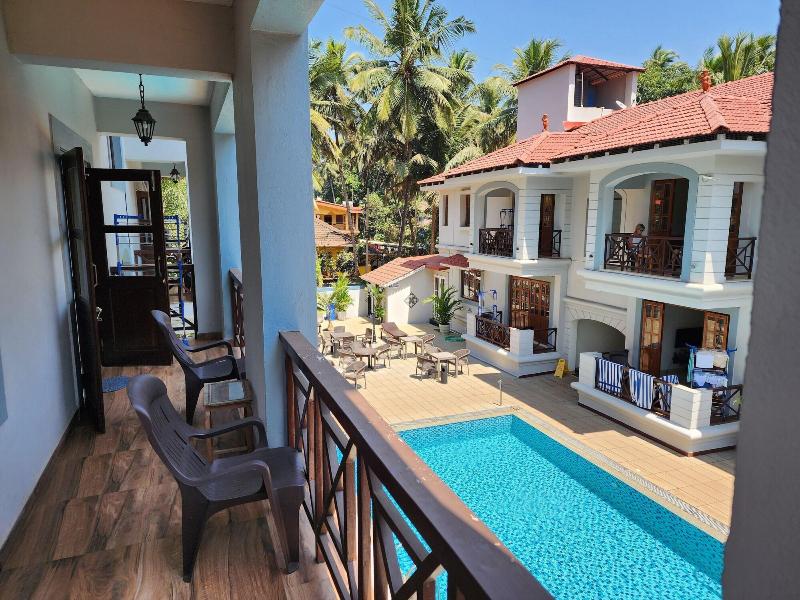 Coastal Suites Apart Hotel image
