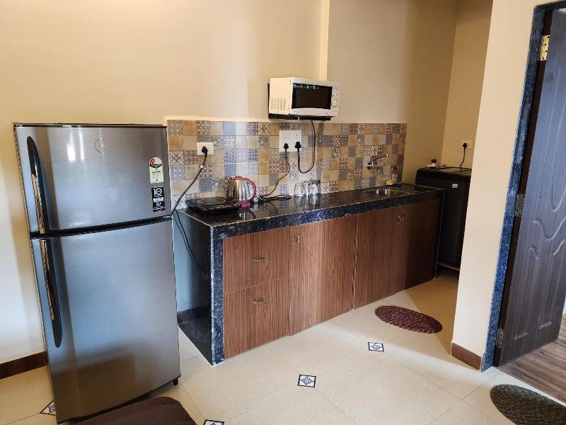 Coastal Suites Apart Hotel image