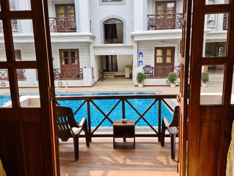Coastal Suites Apart Hotel image