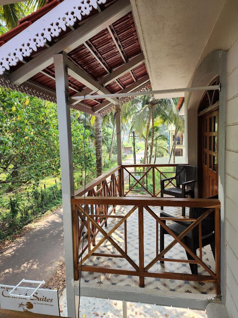 Coastal Suites Apart Hotel image