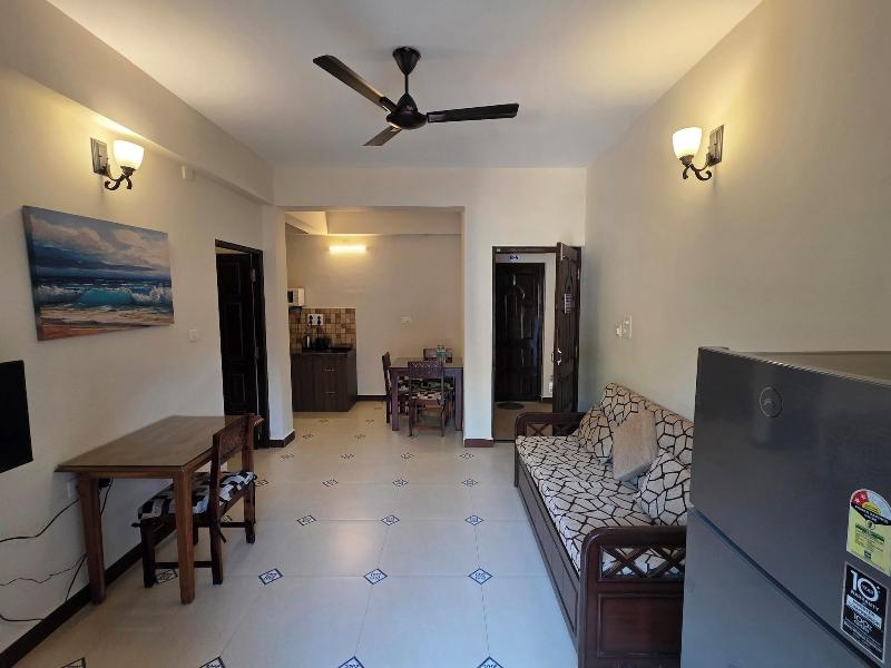 Coastal Suites Apart Hotel image