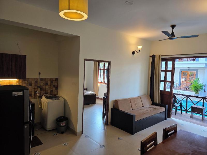 Coastal Suites Apart Hotel image
