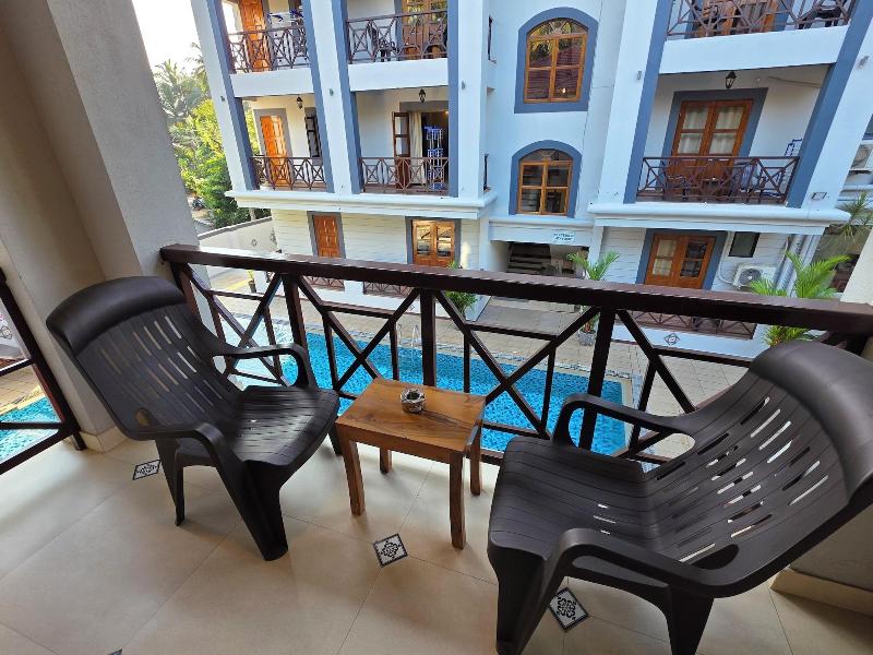 Coastal Suites Apart Hotel image