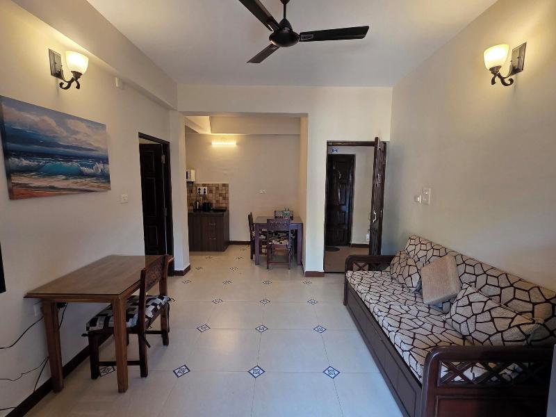 Coastal Suites Apart Hotel image