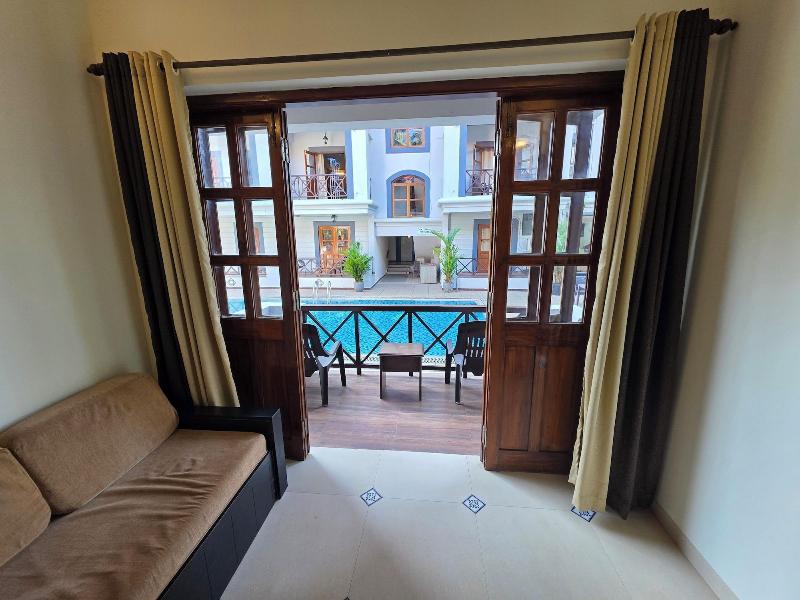 Coastal Suites Apart Hotel image