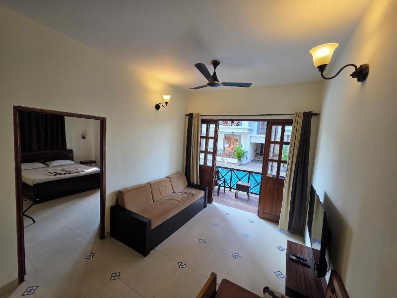 Coastal Suites Apart Hotel image