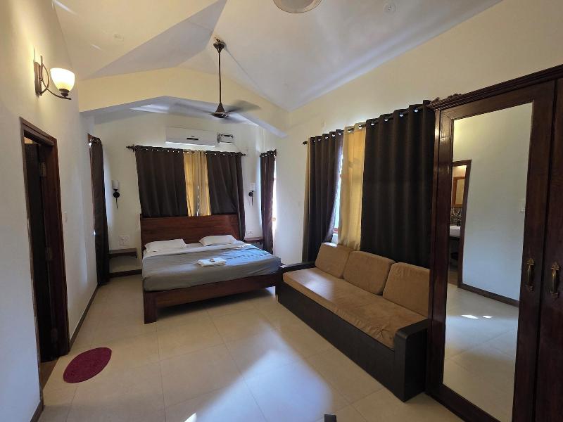 Coastal Suites Apart Hotel image