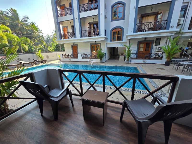 Coastal Suites Apart Hotel image