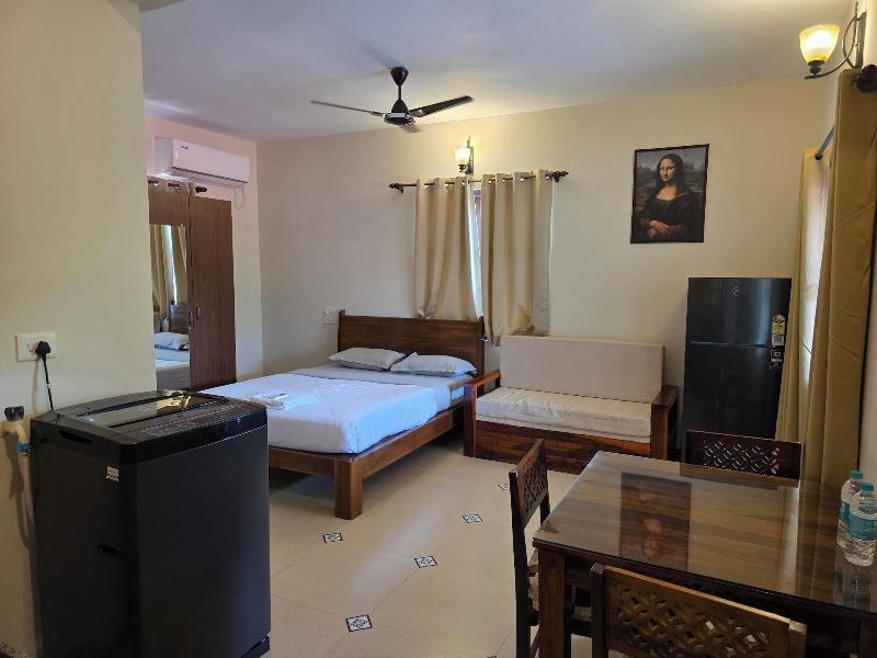 Coastal Suites Apart Hotel image