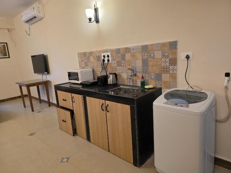 Coastal Suites Apart Hotel image