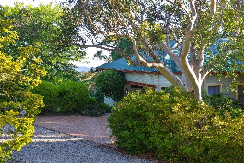 Chatelaine Valley Views image