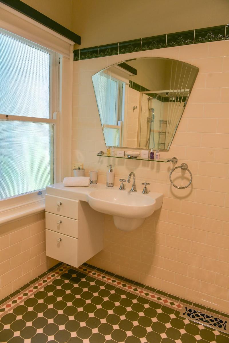 Chatelaine Valley Views image