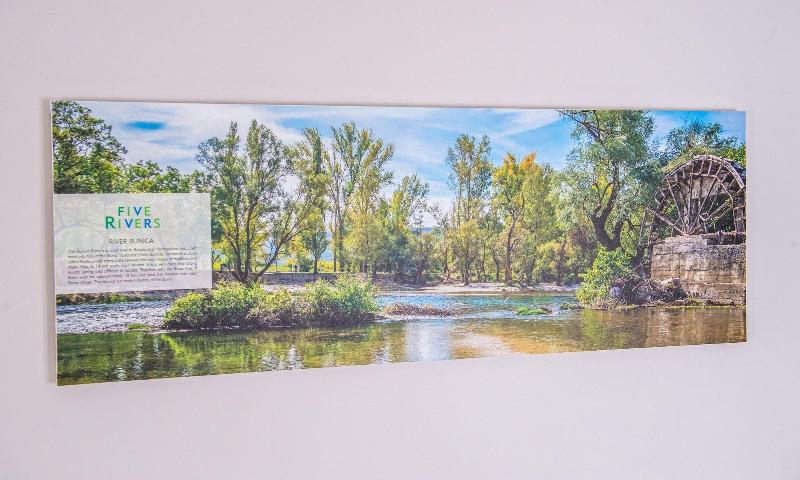 Five Rivers Rooms image