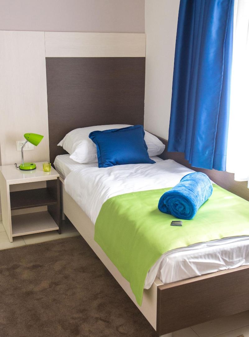 Five Rivers Rooms image