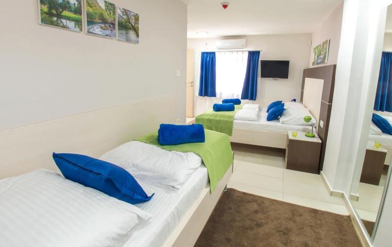 Five Rivers Rooms image