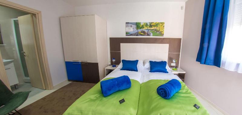 Five Rivers Rooms image