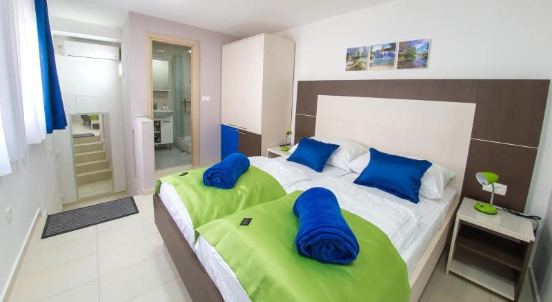 Five Rivers Rooms image