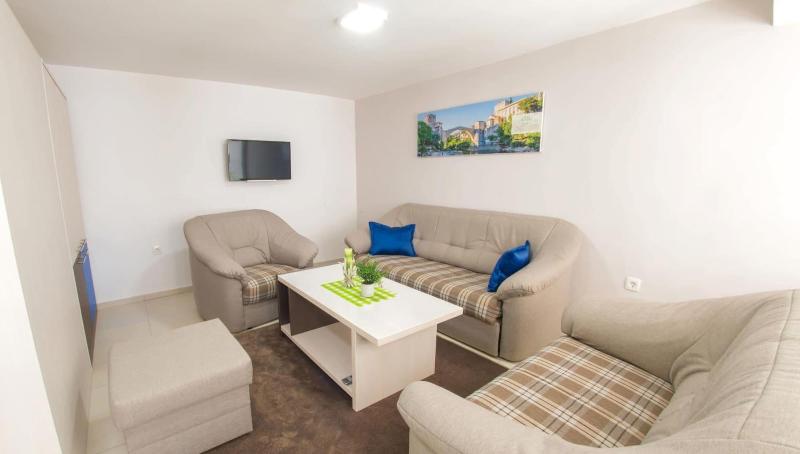 Five Rivers Rooms image