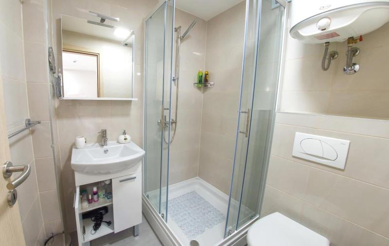 Five Rivers Rooms image