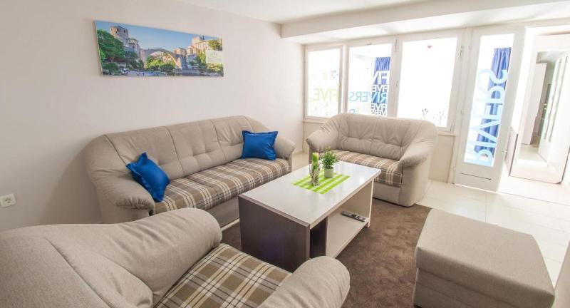 Five Rivers Rooms image