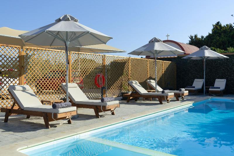 L C Boutique Apartments image