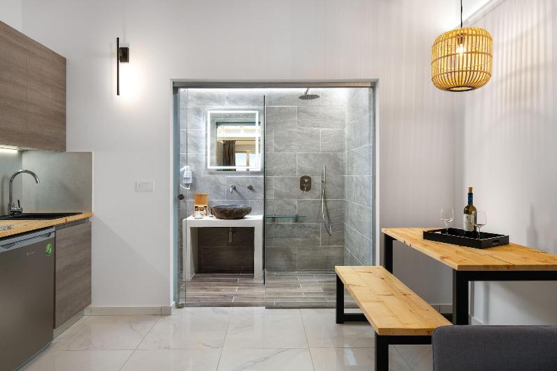 L C Boutique Apartments image
