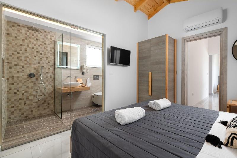 L C Boutique Apartments image