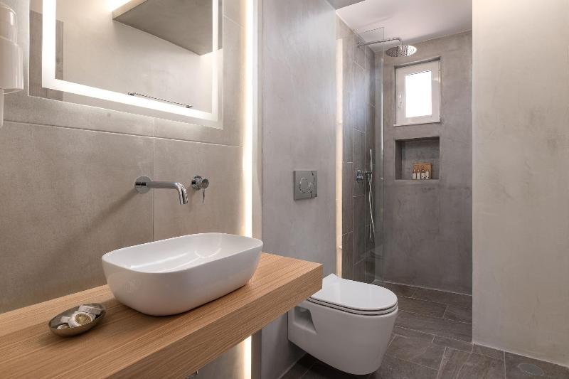 L C Boutique Apartments image