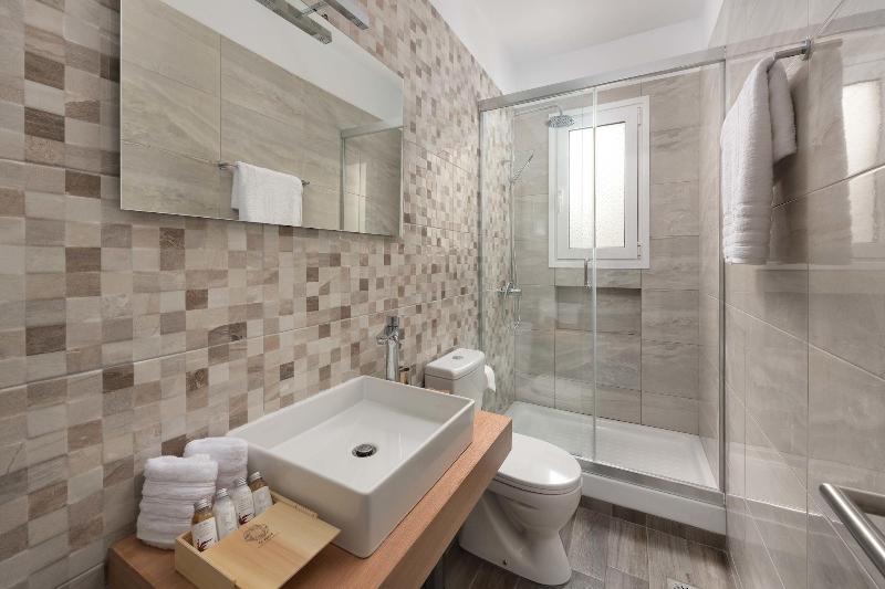 L C Boutique Apartments image