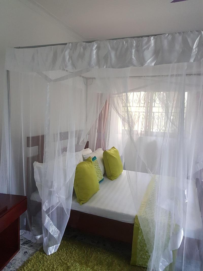 Sheevy S Bed N Breakfast image